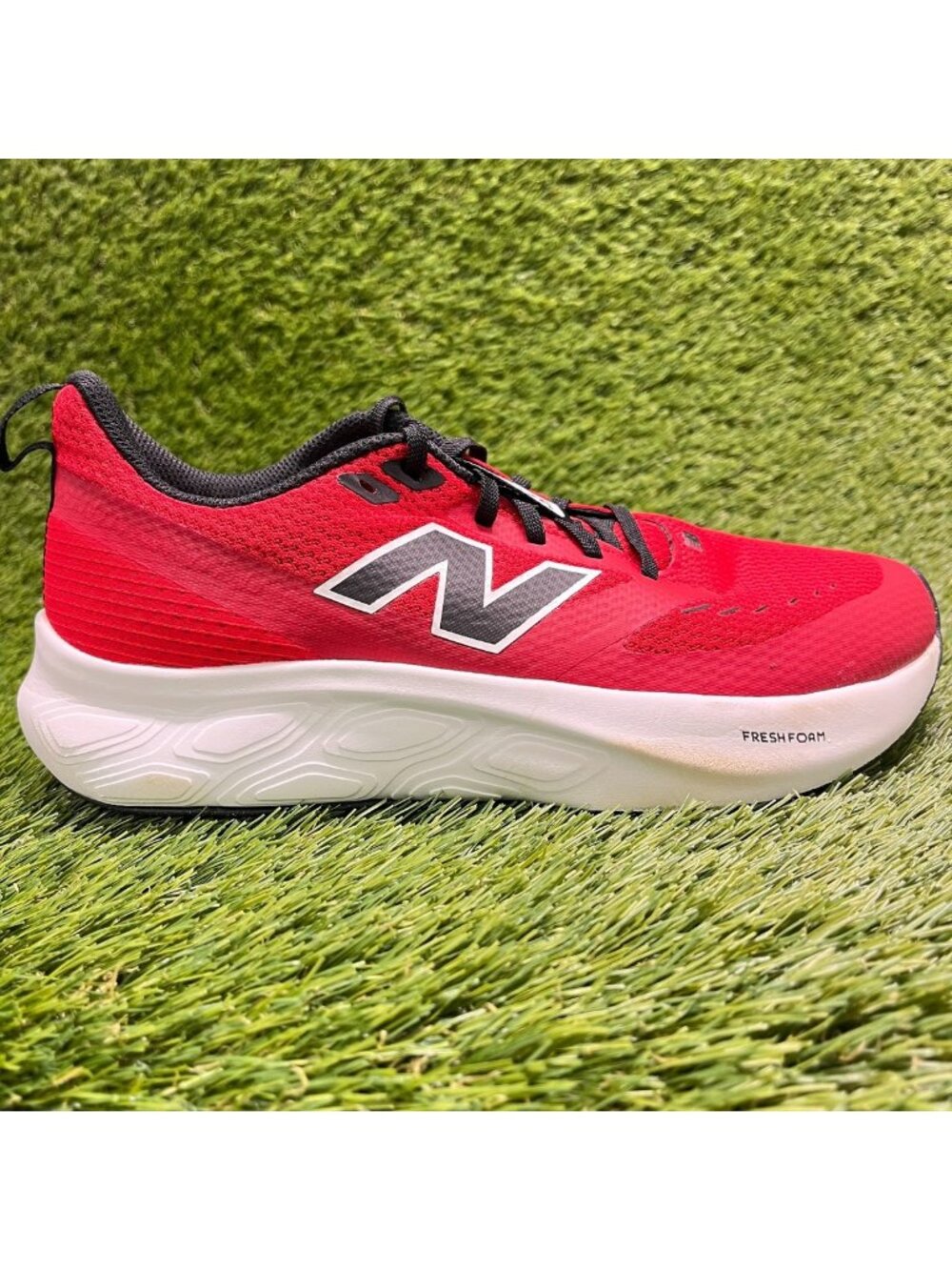 New Balance Fresh Foam 625 Boys Size 7Y Red Black Running Walking Shoes Sneakers